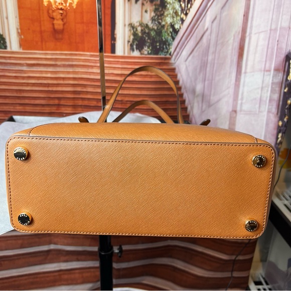 NWT Michael Kors Ciara Large Saffiano Luggage Leather Tote Bag, gorgeous - Picture 17 of 17